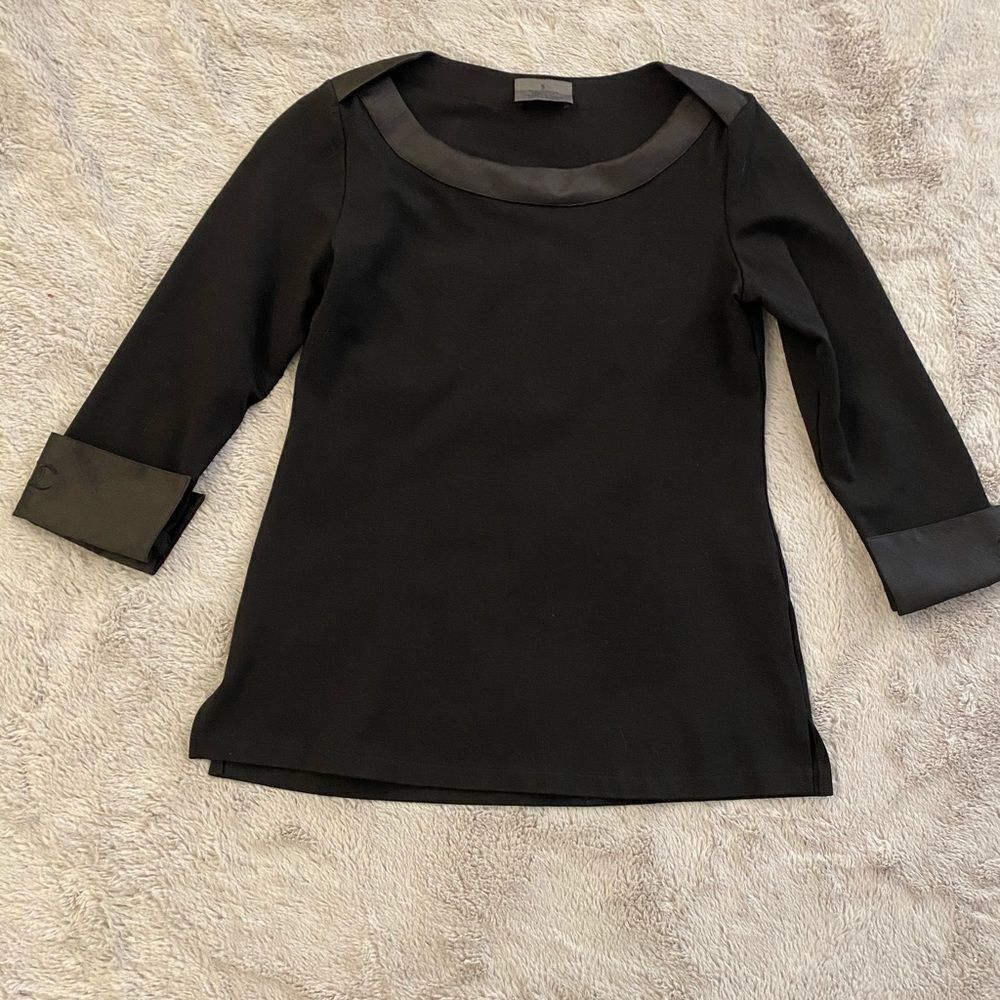 Chanelโ3/4ย sleeveโblackโtop,โS